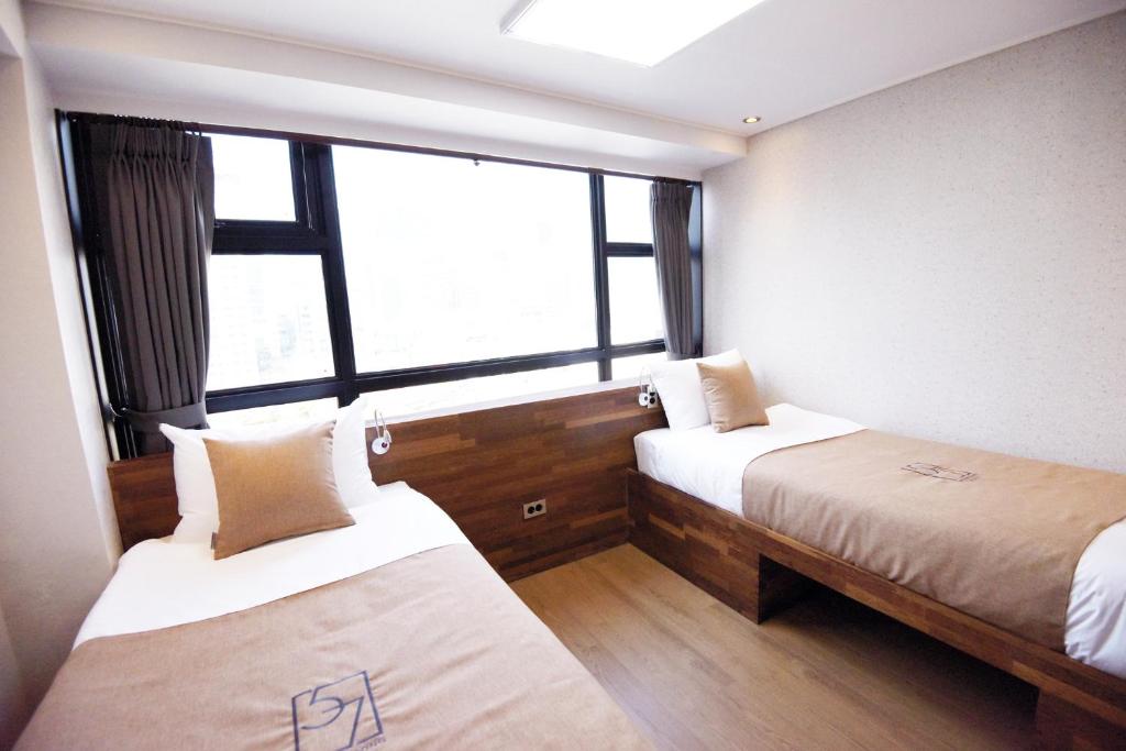 57 Myeongdong Hostel - デラックス ツインルーム 眺望なし