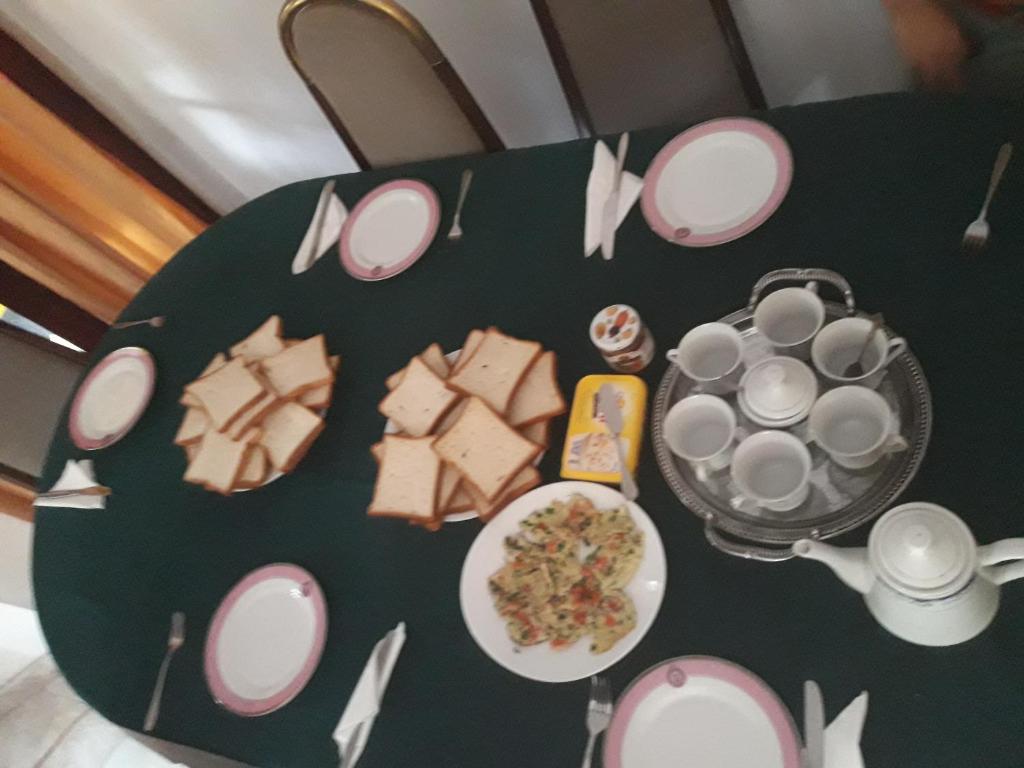 Jídlo v hostelu nebo okolí