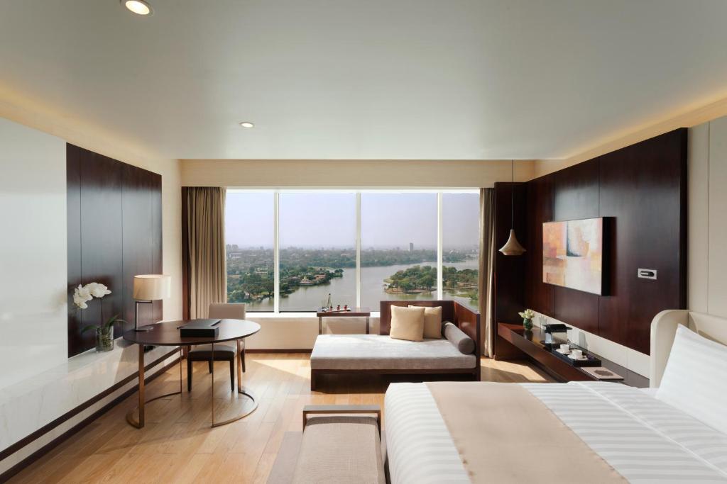 Prostor za sedenje u objektu Melia Yangon