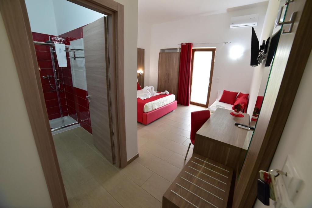 La Palazzina Bed & Breakfast - 4