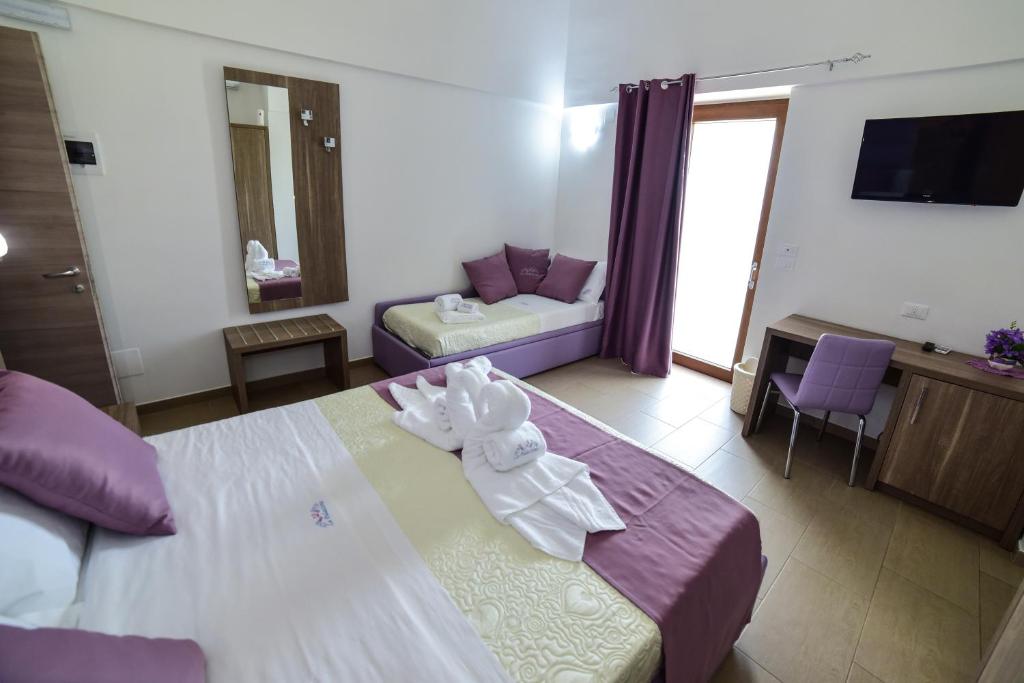 La Palazzina Bed & Breakfast - 12