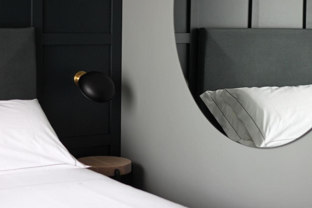 Postel nebo postele na pokoji v ubytování c-hotels Diplomat