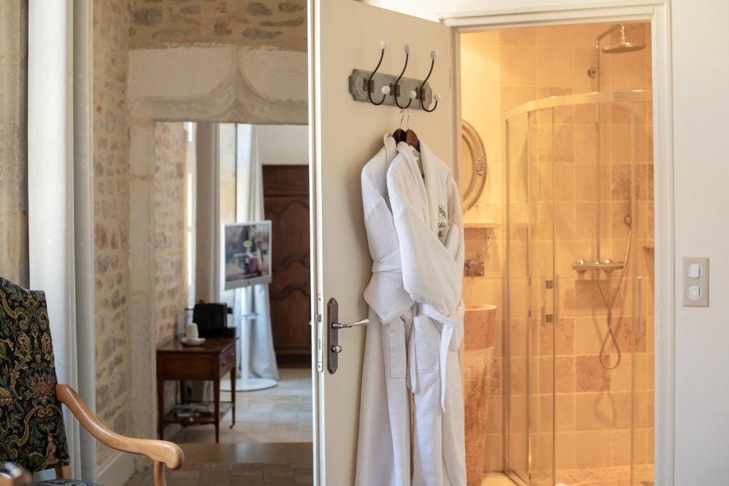 Fotografie z fotogalerie ubytování Abbaye de Maizières v destinaci Beaune