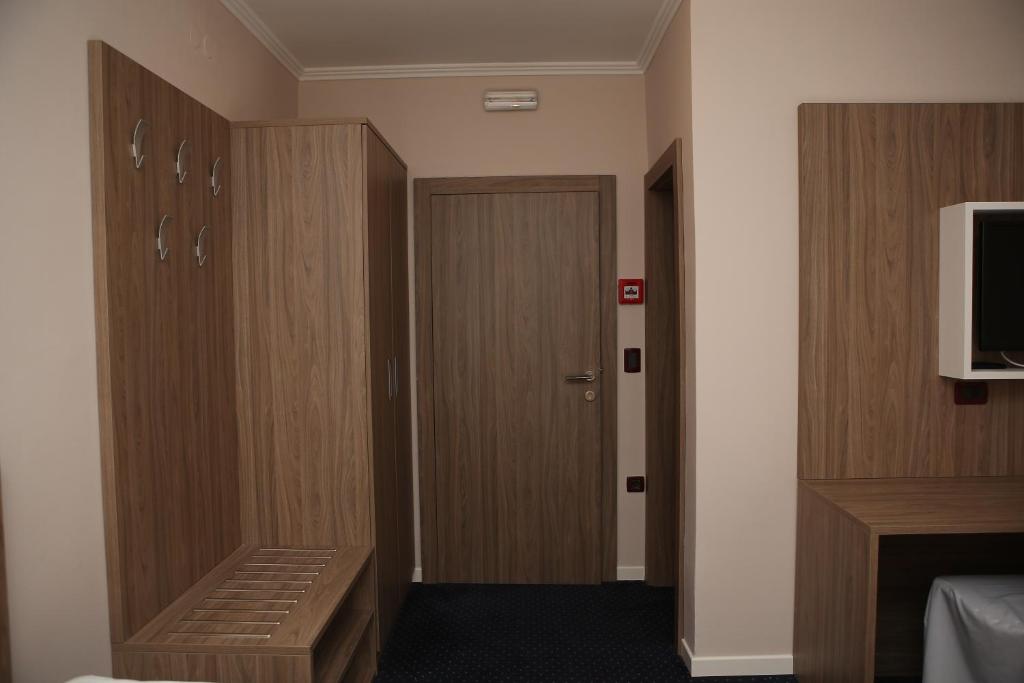 Hotel Ana - Habitación Triple