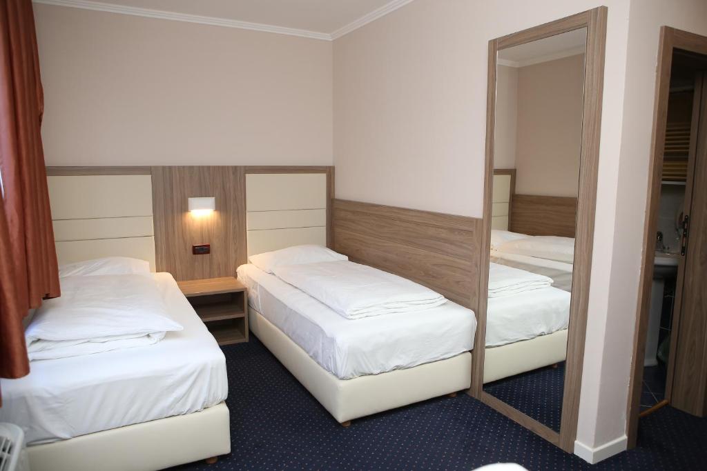 Hotel Ana - Habitación Doble