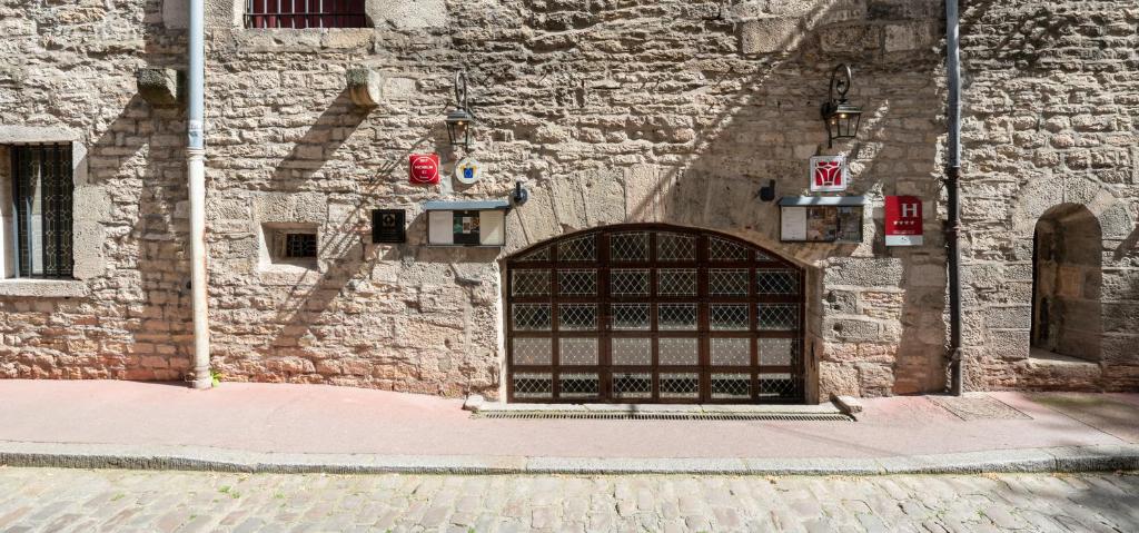 Fotografie z fotogalerie ubytování Abbaye de Maizières v destinaci Beaune