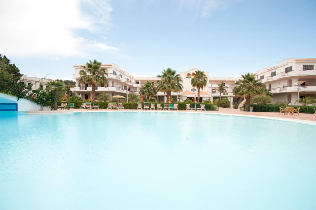 Bazén v ubytování Oasiclub Hotel nebo v jeho okolí