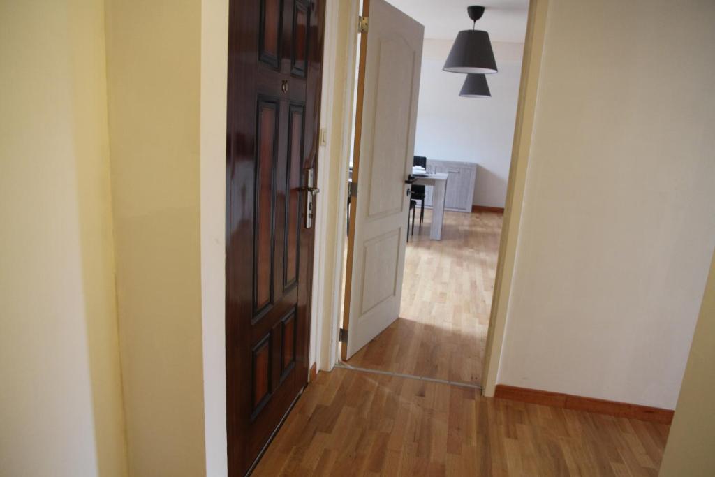 Fotografie z fotogalerie ubytování Appartement Courcelles v destinaci Courcelles