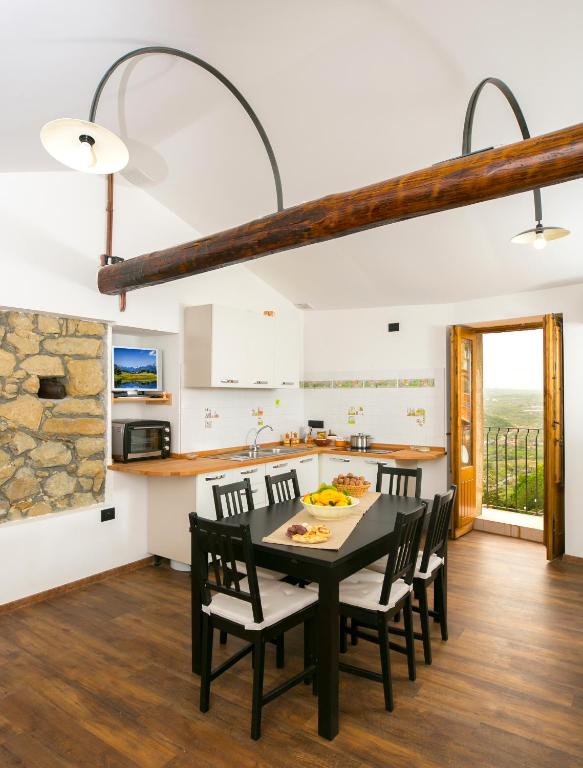 Kuchyň nebo kuchyňský kout v ubytování Casa di Nonno Mariano