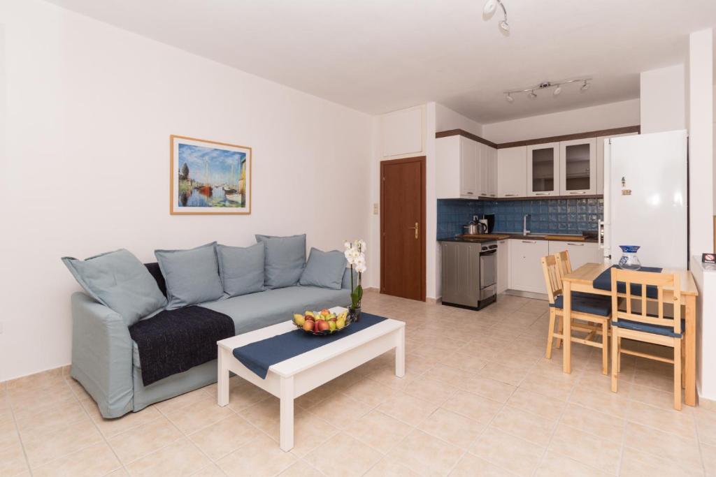 Kuchyň nebo kuchyňský kout v ubytování Alexger Psakoudia Seaview House