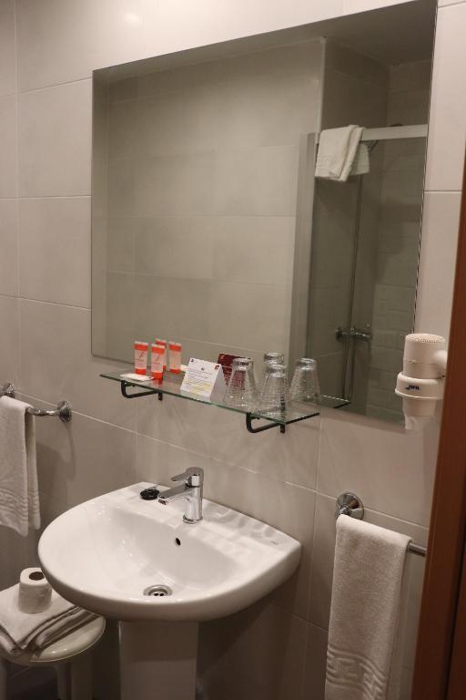 Hotel Acosta Ciudad de la Música - Double Or Twin Room
