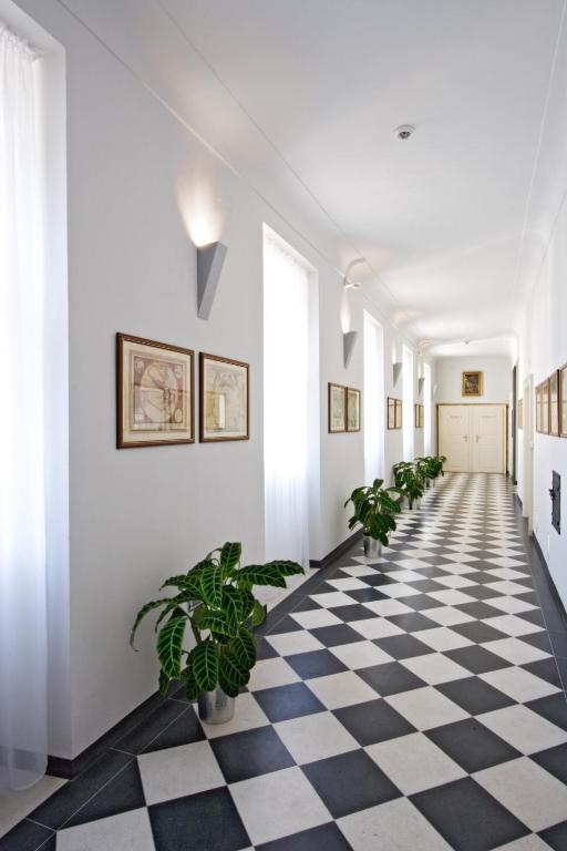 Monastery Hotel - Resim 41