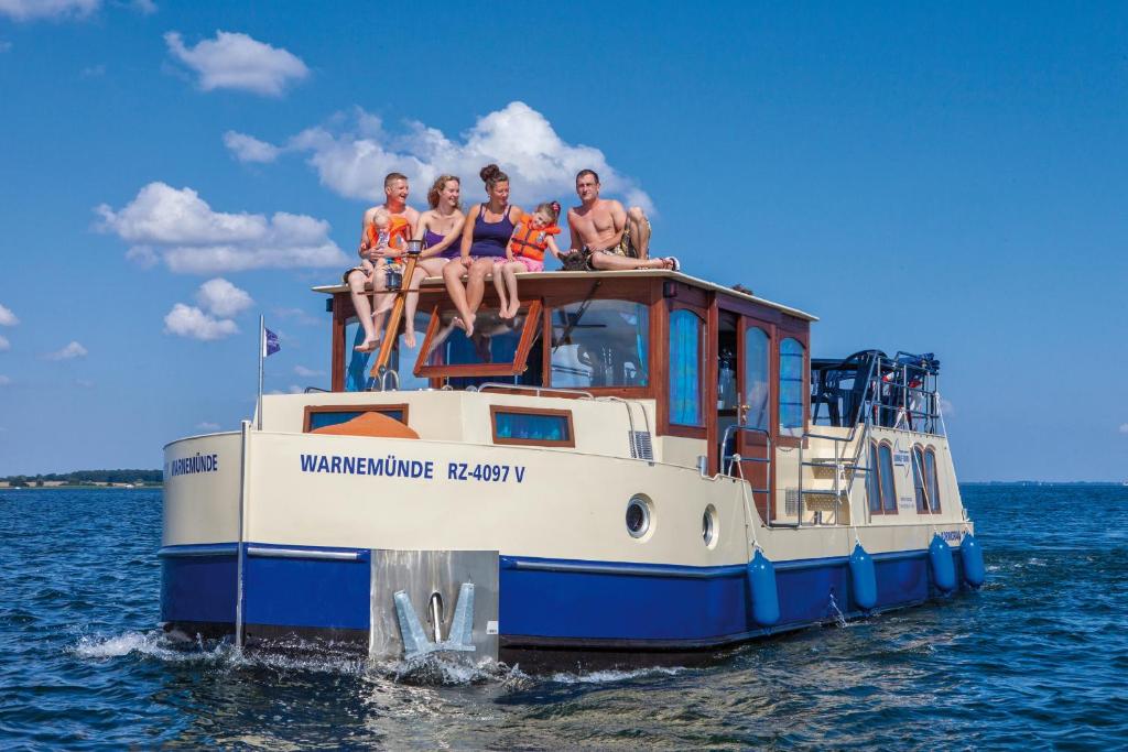 Kuhnle-Tours Bootshaus Zeuthen - Boat - Kormoran 1150
