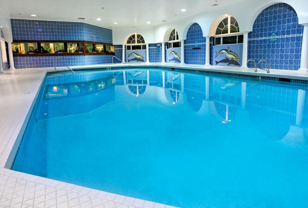 Bazén v ubytování Shilo Inn Suites Ocean Shores nebo v jeho okolí
