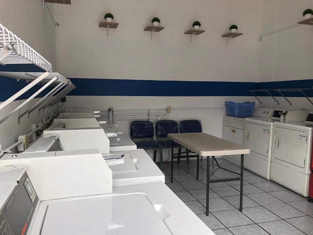 Kuchyň nebo kuchyňský kout v ubytování Hotel San Juan