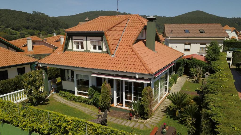 Chalet Argoños - Three-Bedroom House