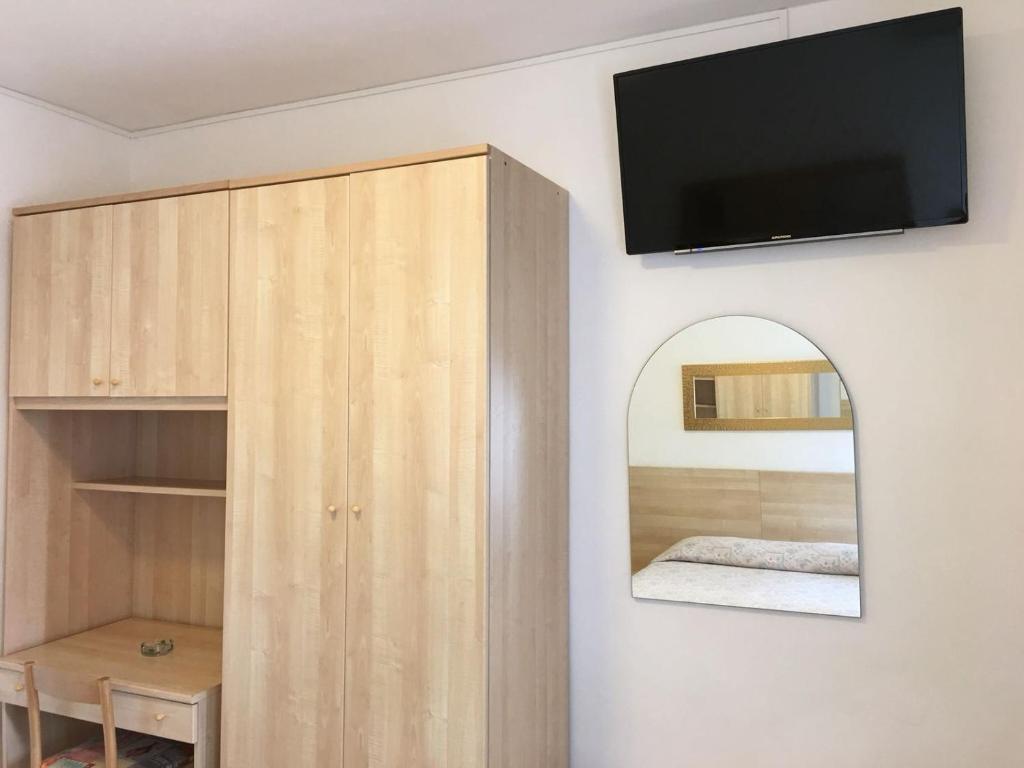 TV a/nebo společenská místnost v ubytování Hotel Erika
