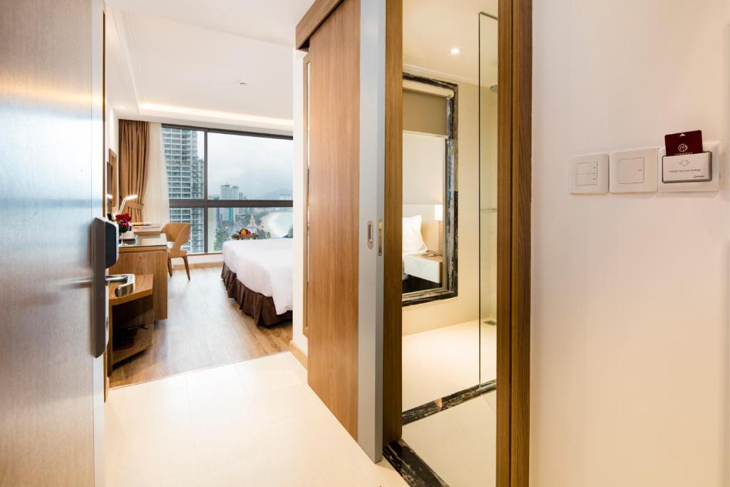 Phòng Premium Deluxe Giường Đôi Nhìn ra Biển