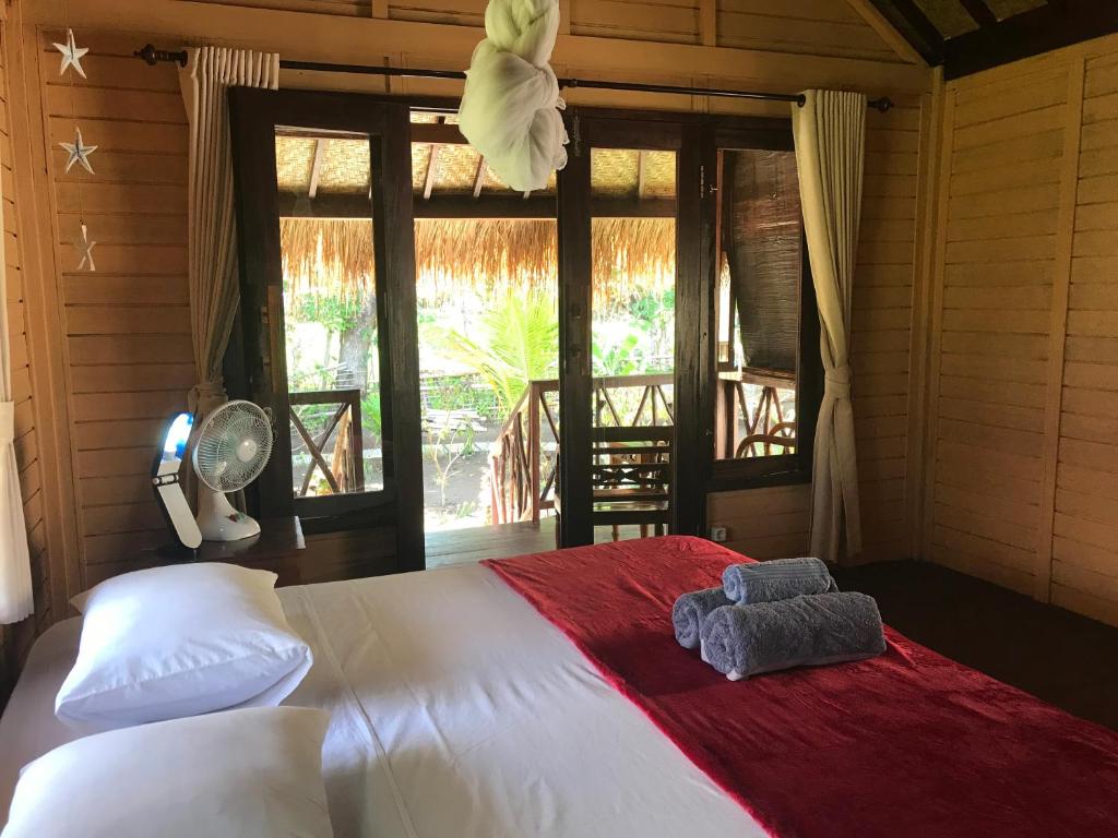 Gallery image of Meno Madia Bungalows in Gili Meno