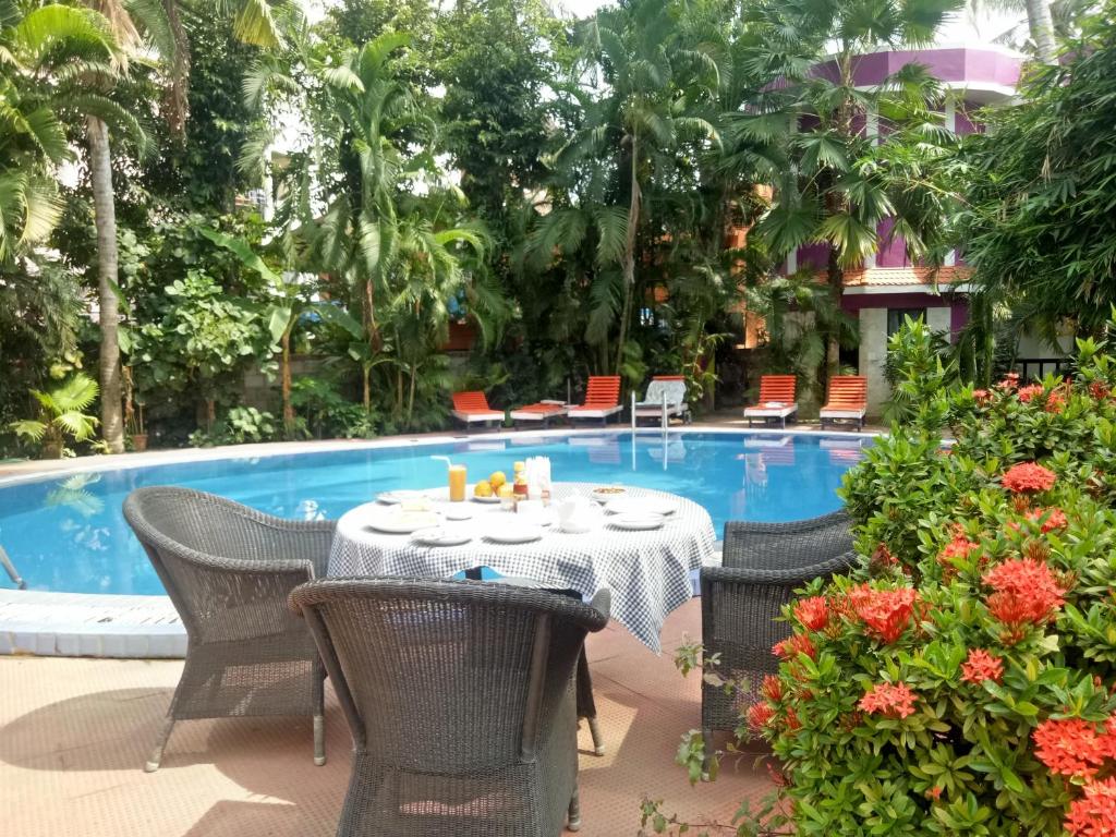 Bazén v ubytování Wilson Ayurvedic Beach Resorts nebo v jeho okolí