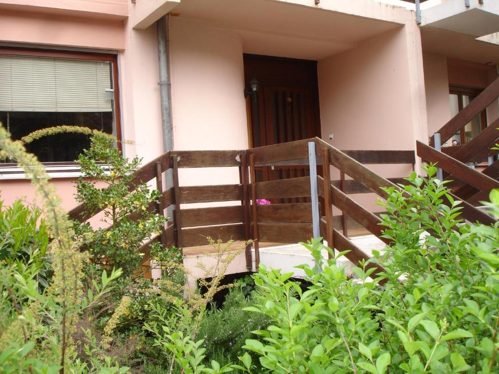 Patio – photo 10