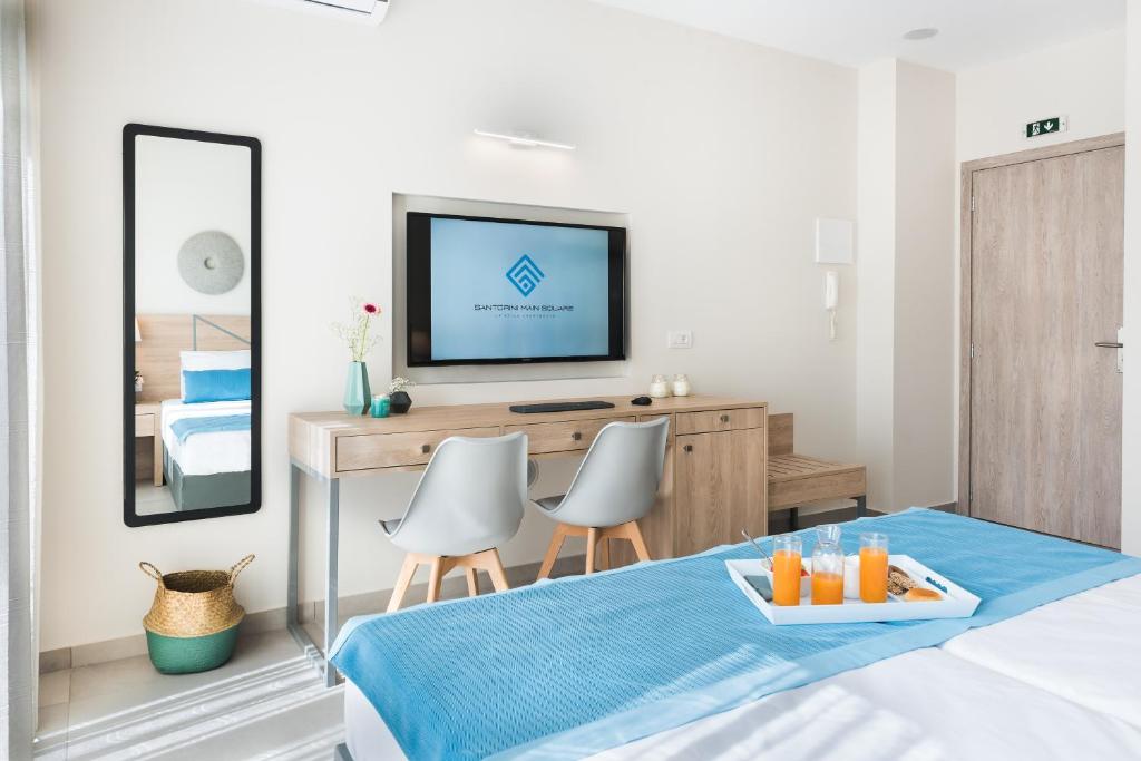 Santorini Main Square - Resim 28