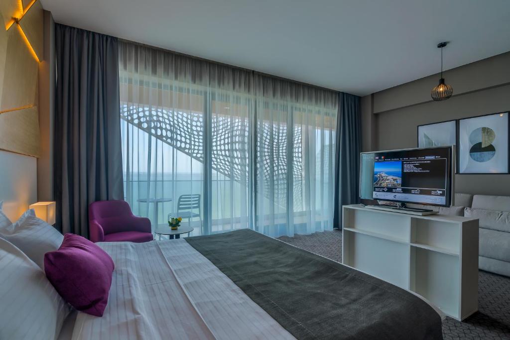 Nyota Hotel & Conference Center - Executive Double Room With Lake View