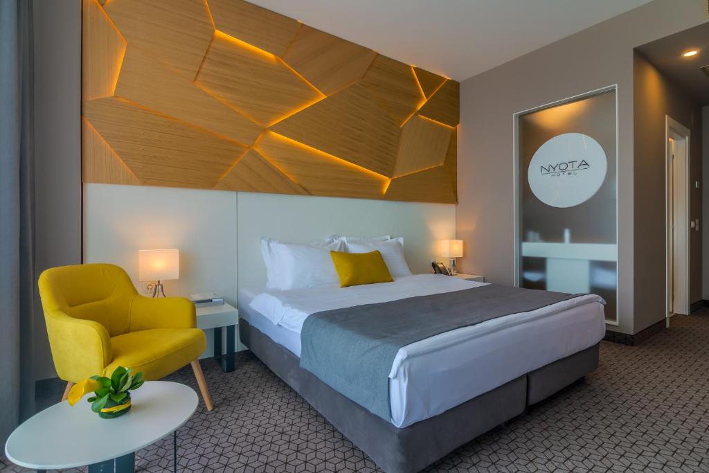 Nyota Hotel & Conference Center - Family Room With Sea View