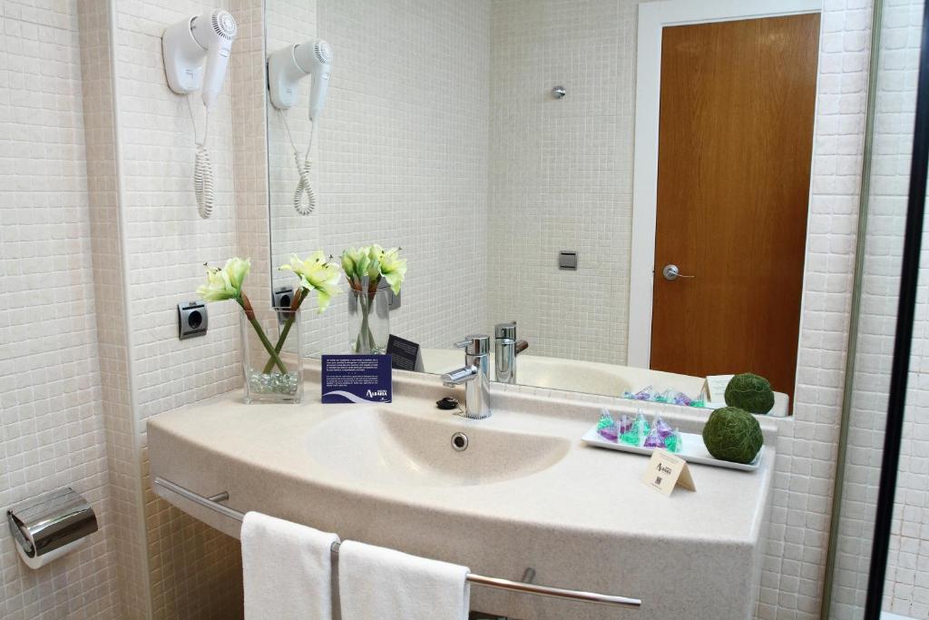 Un baño de Hotel Albahia Alicante