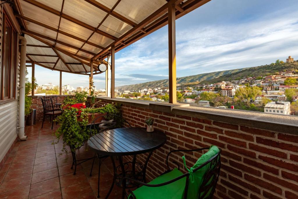Balkón nebo terasa v ubytování Penthouse Hotel