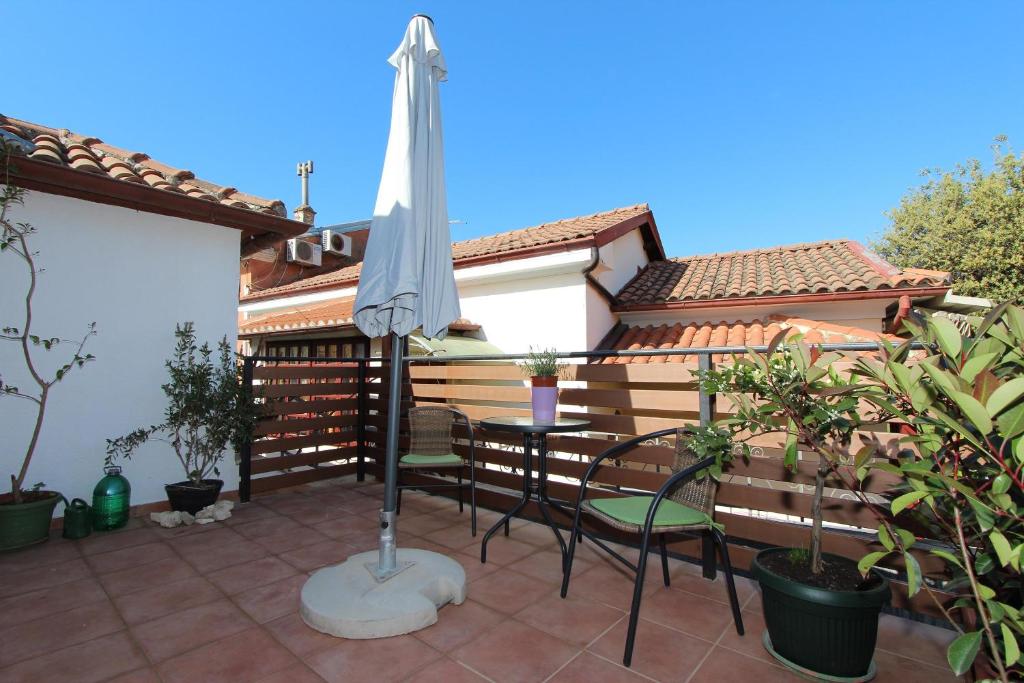 Balkon lub taras w obiekcie Apartments Sorriso