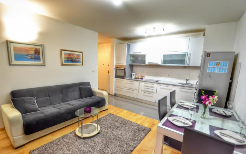 Virtuve vai virtuves zona naktsmītnē Spalato Damjan