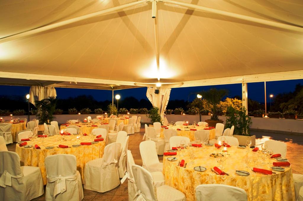 Hotel Roma Aurelia Antica - Resim 40