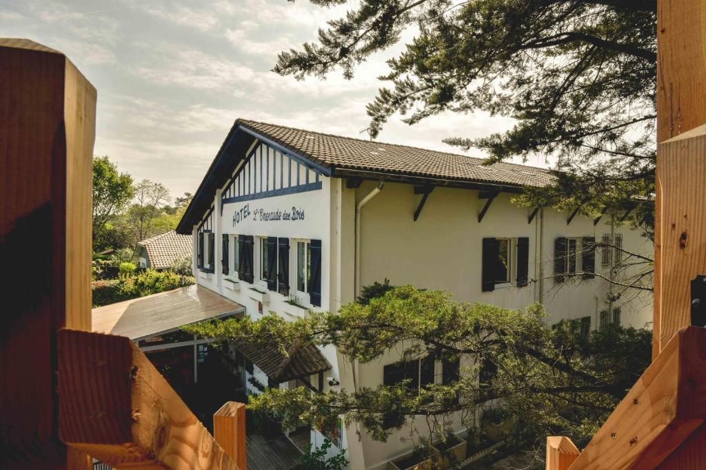 Gallery image of Logis Hôtel Emeraude des Bois in Mimizan-Plage