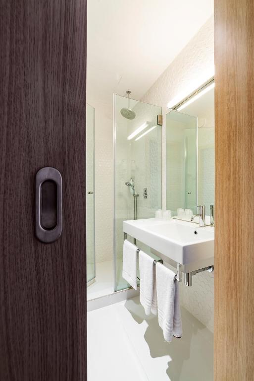 Moov Hotel Porto Centro - Resim 43