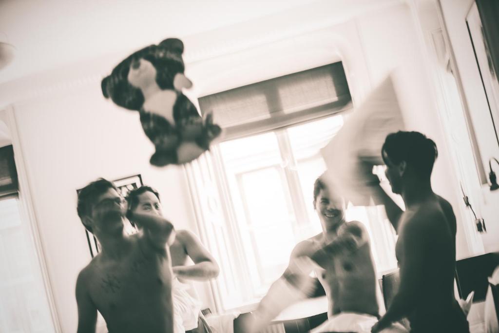 
Bed in 12-Bed Mixed Dormitory Room (Max 40 years)
