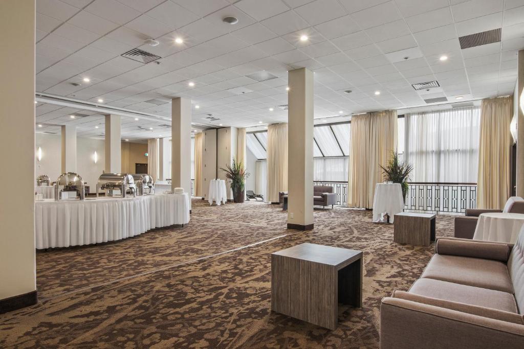 Best Western Premier Calgary Plaza Hotel & Conference Centre - Resim 26