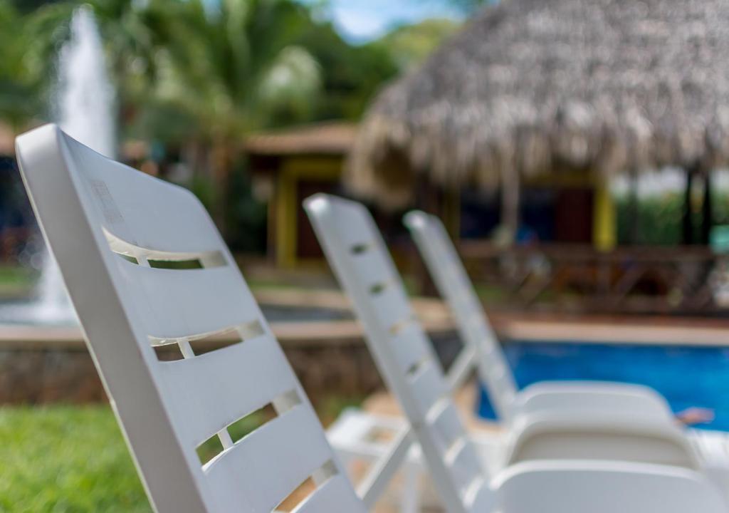 Bazén v ubytování Hotel Guanacaste Lodge nebo v jeho okolí