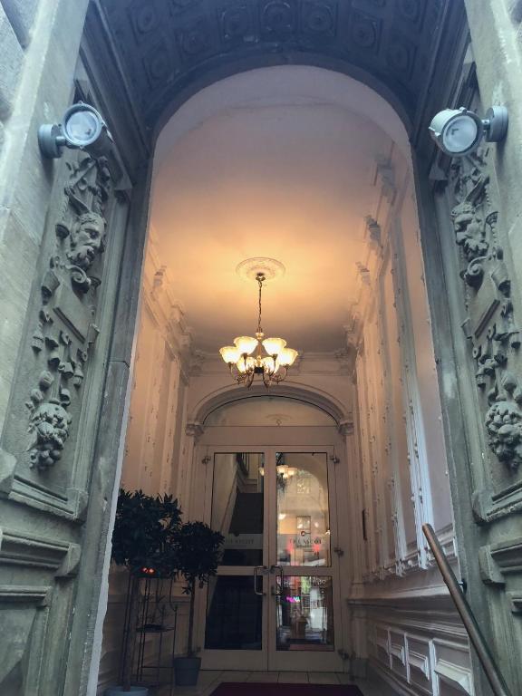 The Ascot Hotel - Resim 22