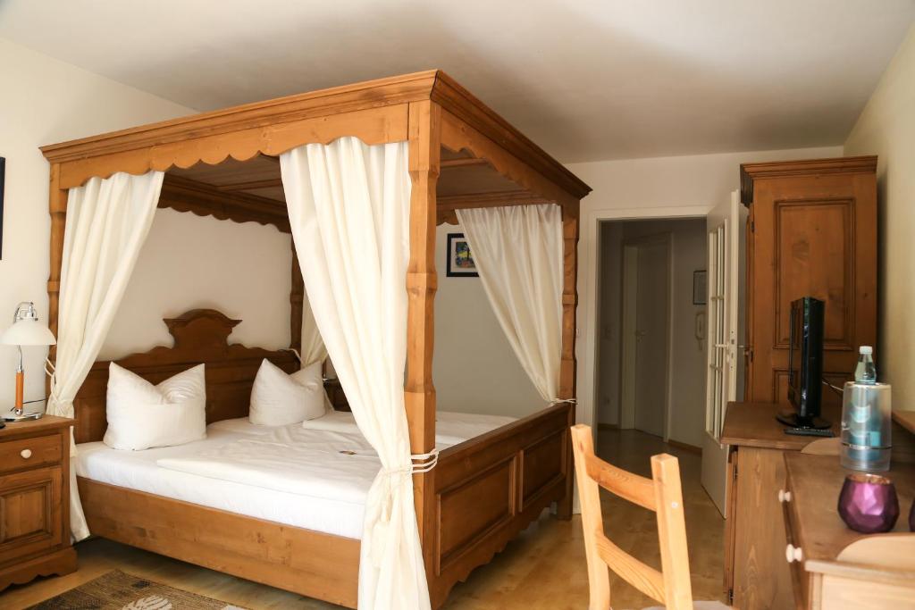 Hotel Zwei Länder - Queen Room