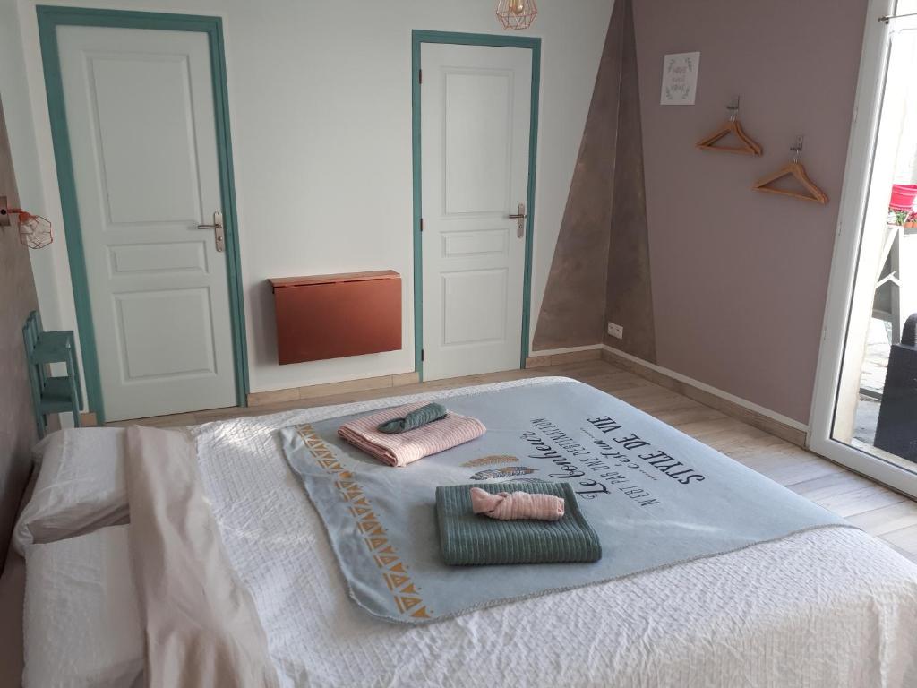 Postel nebo postele na pokoji v ubytování Maison d'hôtes "At'Home"