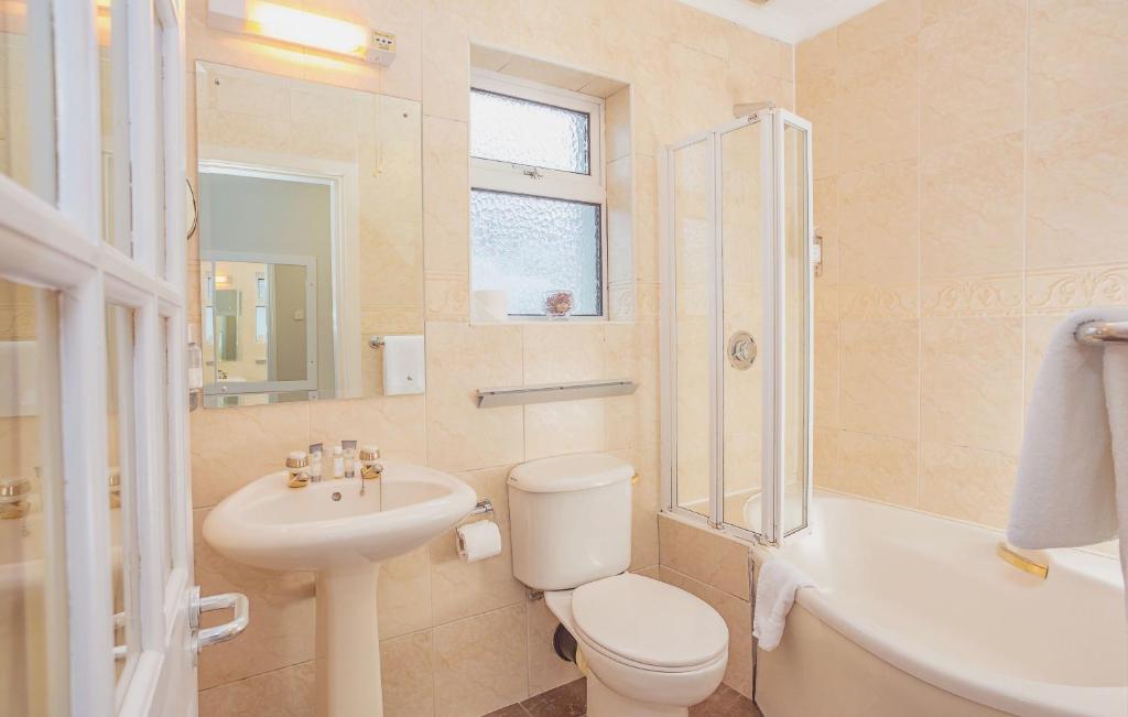 Łazienka w obiekcie Ardree House B&B