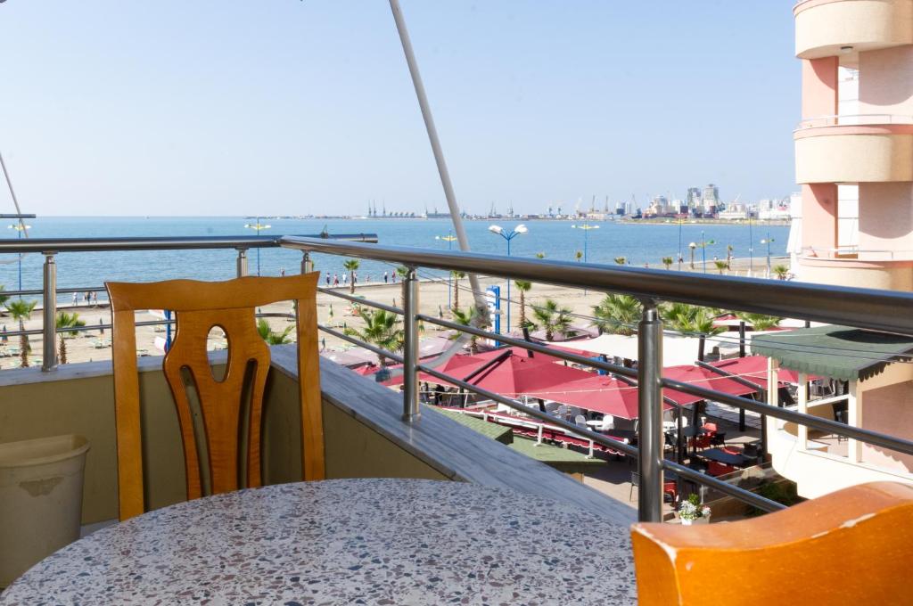 Comfortable apartment next to the beach - Housity