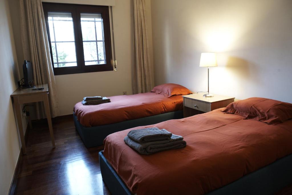 Happily Ever Lisbon - 19