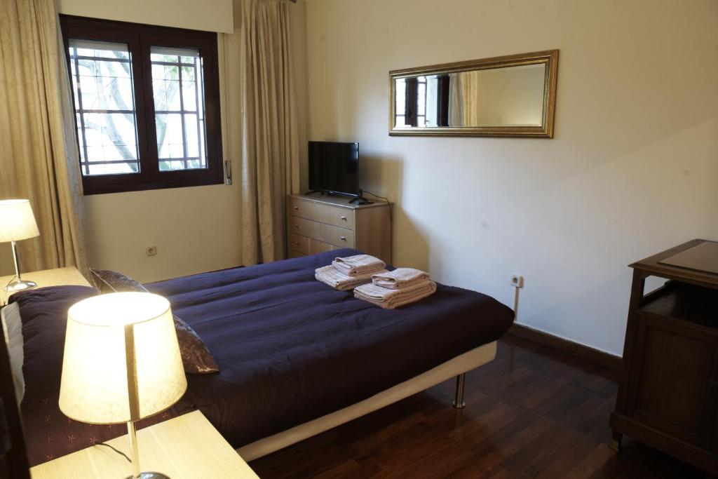 Happily Ever Lisbon - 14