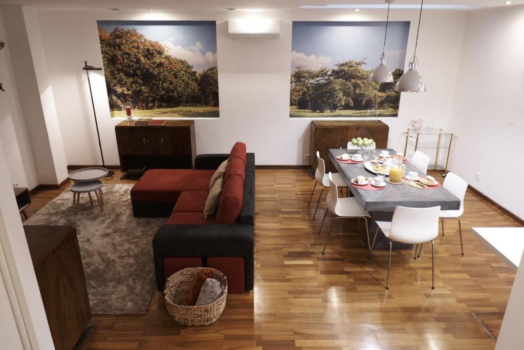 Happily Ever Lisbon - 5