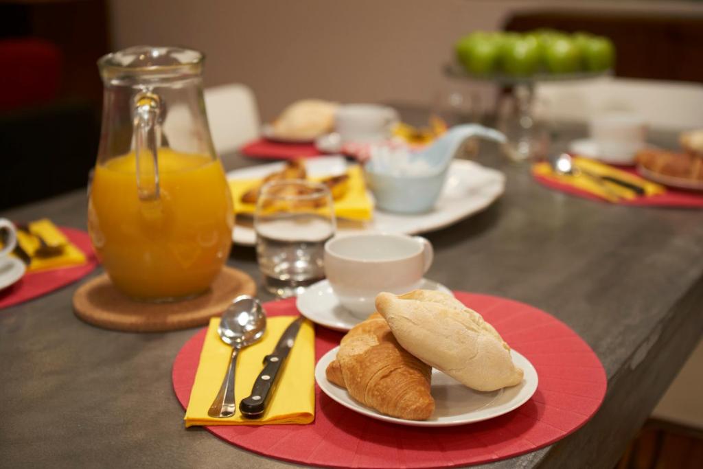 Happily Ever Lisbon - 4