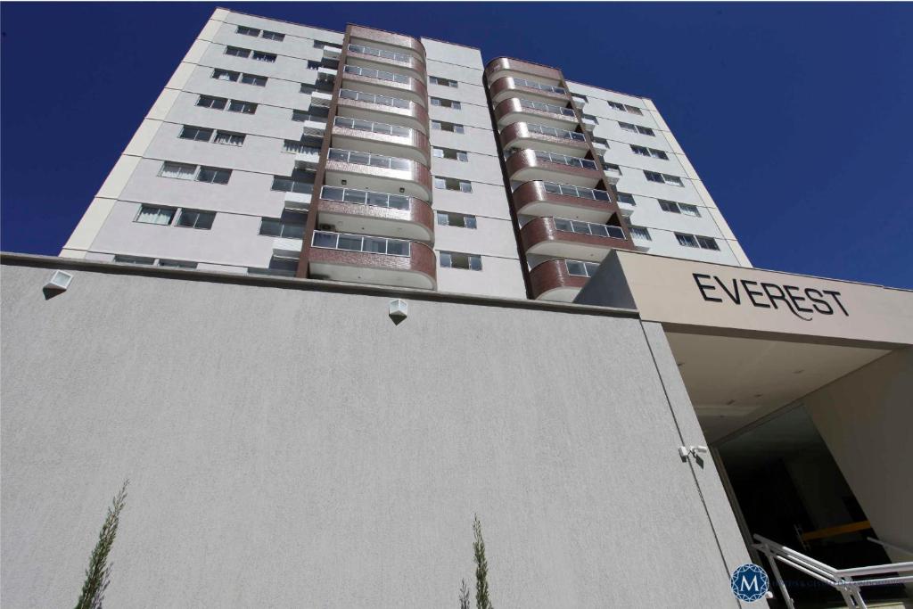  Everest Flat Service