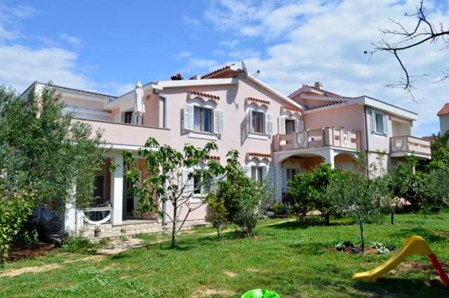 Zahrada ubytování Apartments Danijela