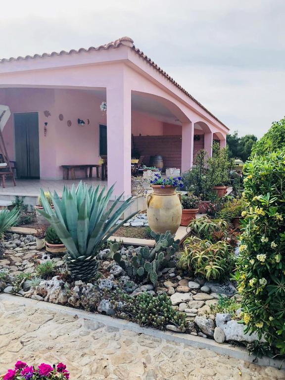 A garden outside I Giardini Dell'Agave